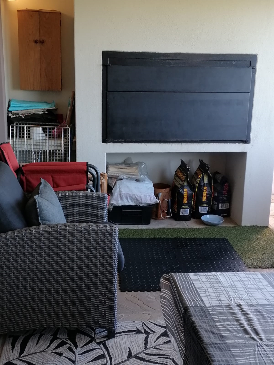 3 Bedroom Property for Sale in Heldervue Western Cape